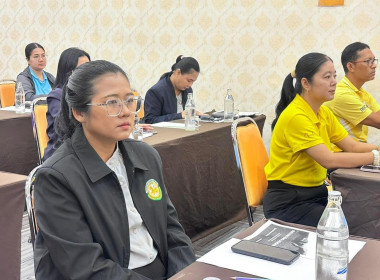 การประชุมและมอบนโยบายเกี่ยวกับทิศทางการบริหารทรัพยากรบุคคลของจังหวัดนครศรีธรรมราชในโครงการพัฒนาศักยภาพบุคลากรภาครัฐ หลักสูตรการสื่อสารการประชาสัมพันธ์ออนไลน์ (Social Media For Information) ณ ห้องกิตติศักดิ์ ... พารามิเตอร์รูปภาพ 5