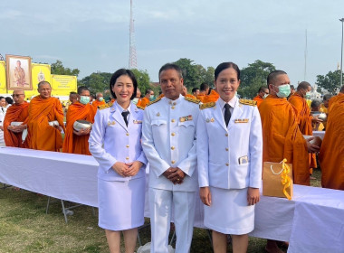 พิธีเจริญพระพุทธมนต์และพิธีทำบุญตักบาตรถวายพระราชกุศล ... พารามิเตอร์รูปภาพ 8