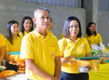 ลงพื้นที่ตรวจราชการติดตามการดำเนินงานของสหกรณ์กองทุนสวนยางไสกรูดการเกษตร จำกัด ตำบลนาไม้ไผ่ อำเภอทุ่งสง จังหวัดนครศรีธรรมราช โดยมี นายวิศิษฐ์ ศรีสุวรรณ์ อธิบดีกรมส่งเสริมสหกรณ์ นายประวัติ แดงบรรจง รองอธิบดีกรมส่งเสริมสหกรณ์ นายไพฑูรย์ ชนะชู ผู้ตรวจราชการ ... พารามิเตอร์รูปภาพ 12