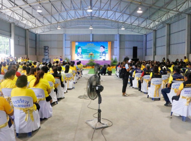 ลงพื้นที่ตรวจราชการติดตามการดำเนินงานของสหกรณ์กองทุนสวนยางไสกรูดการเกษตร จำกัด ตำบลนาไม้ไผ่ อำเภอทุ่งสง จังหวัดนครศรีธรรมราช โดยมี นายวิศิษฐ์ ศรีสุวรรณ์ อธิบดีกรมส่งเสริมสหกรณ์ นายประวัติ แดงบรรจง รองอธิบดีกรมส่งเสริมสหกรณ์ นายไพฑูรย์ ชนะชู ผู้ตรวจราชการ ... พารามิเตอร์รูปภาพ 23