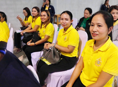 ลงพื้นที่ตรวจราชการติดตามการดำเนินงานของสหกรณ์กองทุนสวนยางไสกรูดการเกษตร จำกัด ตำบลนาไม้ไผ่ อำเภอทุ่งสง จังหวัดนครศรีธรรมราช โดยมี นายวิศิษฐ์ ศรีสุวรรณ์ อธิบดีกรมส่งเสริมสหกรณ์ นายประวัติ แดงบรรจง รองอธิบดีกรมส่งเสริมสหกรณ์ นายไพฑูรย์ ชนะชู ผู้ตรวจราชการ ... พารามิเตอร์รูปภาพ 27