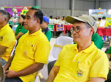 ลงพื้นที่ตรวจราชการติดตามการดำเนินงานของสหกรณ์กองทุนสวนยางไสกรูดการเกษตร จำกัด ตำบลนาไม้ไผ่ อำเภอทุ่งสง จังหวัดนครศรีธรรมราช โดยมี นายวิศิษฐ์ ศรีสุวรรณ์ อธิบดีกรมส่งเสริมสหกรณ์ นายประวัติ แดงบรรจง รองอธิบดีกรมส่งเสริมสหกรณ์ นายไพฑูรย์ ชนะชู ผู้ตรวจราชการ ... พารามิเตอร์รูปภาพ 43