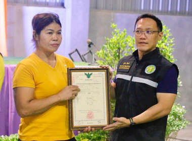ลงพื้นที่ตรวจราชการติดตามการดำเนินงานของสหกรณ์กองทุนสวนยางไสกรูดการเกษตร จำกัด ตำบลนาไม้ไผ่ อำเภอทุ่งสง จังหวัดนครศรีธรรมราช โดยมี นายวิศิษฐ์ ศรีสุวรรณ์ อธิบดีกรมส่งเสริมสหกรณ์ นายประวัติ แดงบรรจง รองอธิบดีกรมส่งเสริมสหกรณ์ นายไพฑูรย์ ชนะชู ผู้ตรวจราชการ ... พารามิเตอร์รูปภาพ 54