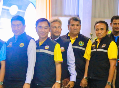 ลงพื้นที่ตรวจราชการติดตามการดำเนินงานของสหกรณ์กองทุนสวนยางไสกรูดการเกษตร จำกัด ตำบลนาไม้ไผ่ อำเภอทุ่งสง จังหวัดนครศรีธรรมราช โดยมี นายวิศิษฐ์ ศรีสุวรรณ์ อธิบดีกรมส่งเสริมสหกรณ์ นายประวัติ แดงบรรจง รองอธิบดีกรมส่งเสริมสหกรณ์ นายไพฑูรย์ ชนะชู ผู้ตรวจราชการ ... พารามิเตอร์รูปภาพ 66
