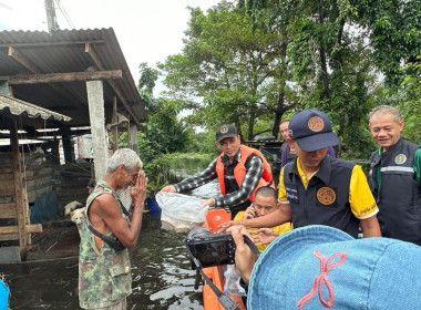 ลงพื้นที่สนับสนุนอาหารกล่องและน้ำดื่มให้เกษตรกรผู้ประสบภัยอุทกภัย ณ ตำบลช้างซ้าย อำเภอพระพรหม ตามนโยบายปลัดกระทรวงเกษตรและสหกรณ์ ที่มอบหมายให้ศูนย์ติดตามและแก้ไขปัญหาภัยพิบัติจังหวัด บูรณาการเร่งช่วยเหลือเพื่อบรรเทาทุกข์ให้ประชาชนในเบื้องต้น ... พารามิเตอร์รูปภาพ 8