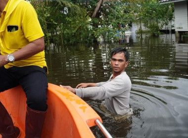 ลงพื้นที่สนับสนุนอาหารกล่องและน้ำดื่มให้เกษตรกรผู้ประสบภัยอุทกภัย ณ ตำบลช้างซ้าย อำเภอพระพรหม ตามนโยบายปลัดกระทรวงเกษตรและสหกรณ์ ที่มอบหมายให้ศูนย์ติดตามและแก้ไขปัญหาภัยพิบัติจังหวัด บูรณาการเร่งช่วยเหลือเพื่อบรรเทาทุกข์ให้ประชาชนในเบื้องต้น ... พารามิเตอร์รูปภาพ 16