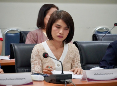 ประชุมหารือแนวทางจัดทำโครงการเสริมสร้างสมรรถนะผู้ประกอบการในระเบียงเศรษฐกิจพิเศษ 4 ภาค ประจำปีงบประมาณ 2568 ณ ห้องประชุมศูนย์ปฏิบัติการ ชั้น 4 ศาลากลางจังหวัดนครศรีธรรมราช โดยมีนายศรีธรรรม ราชแก้ว รองผู้ว่าราชการจังหวัดนครศรีธรรมราช เป็นประธานเปิดการประช ... พารามิเตอร์รูปภาพ 5