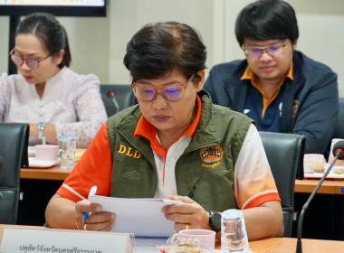 ประชุมหารือแนวทางจัดทำโครงการเสริมสร้างสมรรถนะผู้ประกอบการในระเบียงเศรษฐกิจพิเศษ 4 ภาค ประจำปีงบประมาณ 2568 ณ ห้องประชุมศูนย์ปฏิบัติการ ชั้น 4 ศาลากลางจังหวัดนครศรีธรรมราช โดยมีนายศรีธรรรม ราชแก้ว รองผู้ว่าราชการจังหวัดนครศรีธรรมราช เป็นประธานเปิดการประช ... พารามิเตอร์รูปภาพ 7