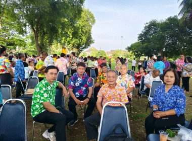 ประเพณีรดน้ำขอพรผู้ว่าราชการจังหวัดนครศรีธรรมราช ... พารามิเตอร์รูปภาพ 6