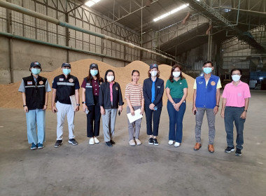 ตรวจสอบสต็อกข้าวของผู้เข้าร่วมโครงการชดเชยดอกเบี้ยให้ผู้ประกอบการค้าข้าวในการเก็บสต็อก ปีการผลิต ๒๕๖๗/๖๘ ประจำเดือนเมษายน ร่วมกับสำนักงานพาณิชย์จังหวัดนครศรีธรรมราช ฝ่ายเลขานุการคณะทำงานฯ และคณะทำงาน ประกอบด้วย ปลัดจังหวัดนครศรีธรรมราช เกษตรจังหวัดนครศรี ... พารามิเตอร์รูปภาพ 1