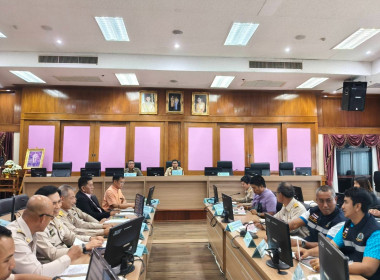 ประชุมคณะกรรมการติดตามและขับเคลื่อนโครงการอันเนื่องมาจากพระราชดำริ ครั้งที่ 1/2568 ผ่านสื่ออิเล็กทรอนิกส์ (Zoom Meeting) ทั้งนี้นายสมชาย ลีหล้าน้อย ผู้ว่าราชการจังหวัดนครศรีธรรมราชพร้อมด้วยหัวหน้าส่วนราชการที่เกี่ยวข้องเข้าร่วมประชุม ในการนี้นายศิวกร ศร ... พารามิเตอร์รูปภาพ 1