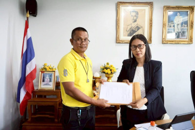 ร่วมสังเกตุการณ์การสอบคัดเลือกบุคคลทั่วไปเข้าเป็นเจ้าหน้าที่ของสหกรณ์ออมทรัพย์ตำรวจนครศรีธรรมราช จำกัด ตำแหน่ง นิติกรสหกรณ์ โดยจัดสอบข้อเขียน ณ สำนักงานสหกรณ์ออมทรัพย์ตำรวจนครศรีธรรมราช จำกัด อำเภอเมือง จังหวัดนครศรีธรรมราช มีผู้เข้าสอบ จำนวน 4 ราย ซึ่งจ ... พารามิเตอร์รูปภาพ 1