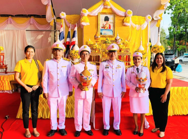 พิธีถวายเครื่องราชสักการะและวางพานพุ่ม ... พารามิเตอร์รูปภาพ 6