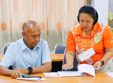 การประชุมเลือกตั้งและแต่งตั้งคณะกรรมการกลางกลุ่มเกษตรกรระดับจังหวัด ซึ่งมีผู้เข้าร่วมประชุมประกอบด้วย ประธานคณะกรรมการกลางกลุ่มเกษตรกรระดับอำเภอ จำนวน 14 อำเภอ จากทั้งหมด 22 อำเภอ ร่วมกันพิจารณาเลือกตั้งประธานคณะกรรมการกลางกลุ่มเกษตรกรระดับจังหวัด โดยที่ ... พารามิเตอร์รูปภาพ 13