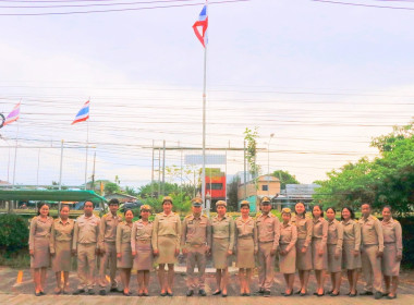 ร่วมกันเคารพธงชาติไทยและร้องเพลงชาติไทย ... พารามิเตอร์รูปภาพ 11