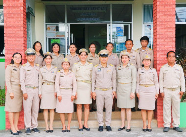 ร่วมกันเคารพธงชาติไทยและร้องเพลงชาติไทย ... พารามิเตอร์รูปภาพ 13