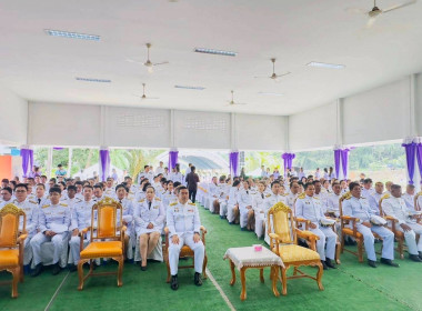 ขบวนแห่ถ้วยรางวัลพระราชทานงานประเพณีลากพระและแข่งเรือยาววันออกพรรษาชิงถ้วยรางวัลพระราชทาน ครั้งที่ 11 ประจำปี 2568 ณ บริเวณหัวสะพานคลองมินลุ่มน้ำตาปี หมู่ที่ 7 ตำบลฉวาง อำเภอฉวาง จังหวัดนครศรีธรรมราช ซึ่งในการนี้ นางวจิราพร อมาตยกุล รองผู้ว่าราชการจังหวั ... พารามิเตอร์รูปภาพ 5