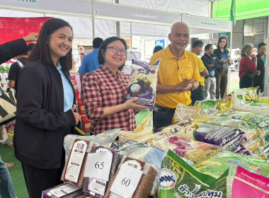 กิจกรรมงานธงเขียวราคาประหยัด “ปุ๋ยถูก ยาดี ต้องที่ธงเขียว” ... พารามิเตอร์รูปภาพ 9