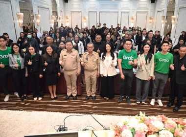 โครงการประชุมเชิงปฏิบัติการส่งเสริมการเป็นหุ้นส่วนเศรษฐกิจกับภาคเอกชนของสหกรณ์บริการเดินรถ ณ โรงแรม เอส ดี อเวนิว เขตบางพลัด กรุงเทพมหานคร รองอธิบดีฯ กล่าวว่า “โครงการครั้งนี้ ถือเป็นกลไกสำคัญในการนำนโยบาย DRIVE ไปสู่การปฏิบัติ อย่างเป็นรูปธรรม โดยเฉพาะม ... พารามิเตอร์รูปภาพ 2