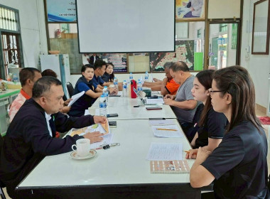 ประชุมเตรียมความพร้อมการลงรังวัดพื้นที่สงวนเพื่อกิจการนิคมสหกรณ์ โครงการงานสำรวจวงรอบรายแปลง และนำเข้าข้อมูลสู่ระบบ GIS ตามโครงการเพิ่มประสิทธิภาพงานจัดที่ดิน ในการนี้มี เจ้าหน้าที่ กิจการร่วมค้า ไซอีก เอ็มแอลเอส เป็นผู้ชี้แจง โดยมีกำนัน ผู้ใหญ่บ้าน และส ... พารามิเตอร์รูปภาพ 3