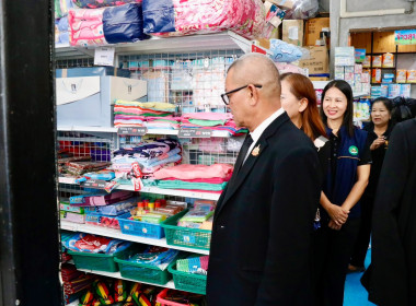 ลงพื้นที่ตรวจติดตามการดำเนินงานของร้านสหกรณ์โรงพยาบาลมหาราชนครศรีธรรมราช จำกัด ตำบลในเมือง อำเภอเมืองนครศรีธรรมราช จังหวัดนครศรีธรรมราชโดยมีคณะกรรมการ ฝ่ายจัดการสหกรณ์ ผู้แทนโรงพยาบาลมหาราชนครศรีธรรมราช พร้อมด้วย ผู้อำนวยการกลุ่มส่งเสริมสหกรณ์ 1 เจ้าหน้า ... พารามิเตอร์รูปภาพ 29