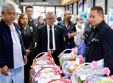ลงพื้นที่ตรวจติดตามการดำเนินงานของร้านสหกรณ์โรงพยาบาลมหาราชนครศรีธรรมราช จำกัด ตำบลในเมือง อำเภอเมืองนครศรีธรรมราช จังหวัดนครศรีธรรมราชโดยมีคณะกรรมการ ฝ่ายจัดการสหกรณ์ ผู้แทนโรงพยาบาลมหาราชนครศรีธรรมราช พร้อมด้วย ผู้อำนวยการกลุ่มส่งเสริมสหกรณ์ 1 เจ้าหน้า ... พารามิเตอร์รูปภาพ 35