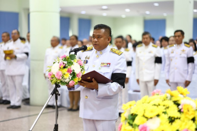 พิธีถวายเครื่องราชสักการะเนื่องในวันพระบาทสมเด็จพระพุทธยอดฟ้าจุฬาโลกมหาราช และวันที่ระลึกมหาจักรีบรมราชวงศ์ เพื่อเป็นการเฉลิมพระเกียรติและน้อมรำลึกถึงพระมหากรุณาธิคุณปฐมกษัตริย์แห่ง มหาจักรีบรมราชวงศ์ ในการนี้ นายสมชาย ลีหล้าน้อย ผู้ว่าราชการจังหวัดนครศร ... พารามิเตอร์รูปภาพ 1
