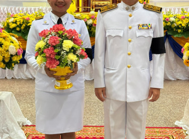 พิธีถวายเครื่องราชสักการะเนื่องในวันพระบาทสมเด็จพระพุทธยอดฟ้าจุฬาโลกมหาราช และวันที่ระลึกมหาจักรีบรมราชวงศ์ เพื่อเป็นการเฉลิมพระเกียรติและน้อมรำลึกถึงพระมหากรุณาธิคุณปฐมกษัตริย์แห่ง มหาจักรีบรมราชวงศ์ ในการนี้ นายสมชาย ลีหล้าน้อย ผู้ว่าราชการจังหวัดนครศร ... พารามิเตอร์รูปภาพ 1