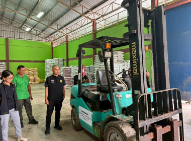 ลงพื้นที่ติดตามการดำเนินงานของสหกรณ์ในพื้นที่อำเภอทุ่งสงและอำเภอทุ่งใหญ่ จังหวัดนครศรีธรรมราช ในการลงพื้นที่ครั้งนี้ ได้ติดตามการใช้อุปกรณ์การตลาดที่สหกรณ์ได้รับการสนับสนุนจากกรมส่งเสริมสหกรณ์ เพื่อให้เกิดประโยชน์สูงสุดต่อการดำเนินธุรกิจของสหกรณ์ รวมทั้ง ... พารามิเตอร์รูปภาพ 6