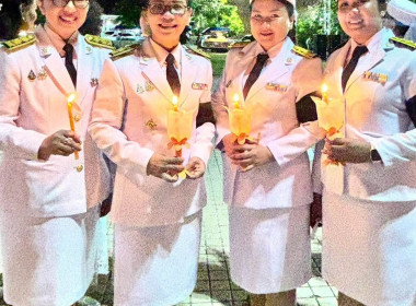 พิธีถวายเครื่องราชสักการะและวางพานพุ่ม ... พารามิเตอร์รูปภาพ 2