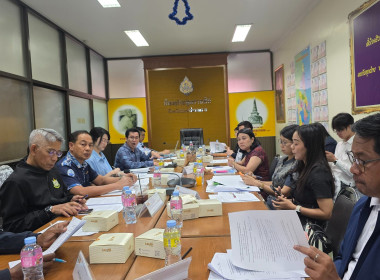 ประชุมชี้แจงแนวทางการประเมินผลสัมฤทธิ์การจัดที่ดินทำกินให้ชุมชนตามนโยบายรัฐบาล (คทช.) ณ ศาลากลางจังหวัดนครศรีธรรมราช อำเภอเมืองนครศรีธรรมราช จังหวัดนครศรีธรรมราช เพื่อชี้แจงแนวทางการประเมินผลสัมฤทธิ์การจัดที่ดินทำกินให้ชุมชนตามนโยบายรัฐบาล (คทช.) โดยใช้ ... พารามิเตอร์รูปภาพ 3