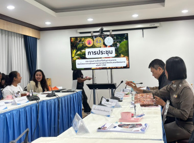 ประชุมคณะกรรมการเพื่อแก้ไขปัญหาเกษตรกรผู้ปลูกมะพร้าวผลผลิตตกต่ำจังหวัดนครศรีธรรมราช โดยมี นายสุวัฒน์ จันทร์สุข รองผู้ว่าราชการจังหวัดนครศรีธรรมราช เป็นประธานการประชุมการประชุมดังกล่าวจัดขึ้นเพื่อร่วมกันกำกับดูแลและขับเคลื่อนการดำเนินงานตามนโยบายของรัฐบาล ... พารามิเตอร์รูปภาพ 3