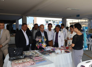 ร่วมแสดงความยินดีแก่คณะกรรมการดำเนินการ เจ้าหน้าที่ ... พารามิเตอร์รูปภาพ 8