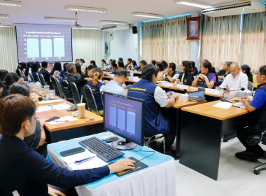 ตรวจเยี่ยมและรับฟังปัญหาของสมาชิกสหกรณ์นิคมประมงนครศรีธรรมราช จำกัด ณ จุดรวบรวมผลผลิตของสมาชิกสหกรณ์ โดยรับทราบถึงปัญหาความเดือดร้อนในเรื่องของการต่อทะเบียนเกษตรกรผู้เพาะเลี้ยงสัตว์น้ำของสมาชิกสหกรณ์ รวมทั้งเรื่องการขออนุญาตการเข้าทำประโยชน์ในที่ดินและติ ... พารามิเตอร์รูปภาพ 7