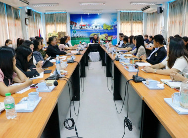 ตรวจเยี่ยมและรับฟังปัญหาของสมาชิกสหกรณ์นิคมประมงนครศรีธรรมราช จำกัด ณ จุดรวบรวมผลผลิตของสมาชิกสหกรณ์ โดยรับทราบถึงปัญหาความเดือดร้อนในเรื่องของการต่อทะเบียนเกษตรกรผู้เพาะเลี้ยงสัตว์น้ำของสมาชิกสหกรณ์ รวมทั้งเรื่องการขออนุญาตการเข้าทำประโยชน์ในที่ดินและติ ... พารามิเตอร์รูปภาพ 8