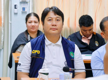 ตรวจเยี่ยมและรับฟังปัญหาของสมาชิกสหกรณ์นิคมประมงนครศรีธรรมราช จำกัด ณ จุดรวบรวมผลผลิตของสมาชิกสหกรณ์ โดยรับทราบถึงปัญหาความเดือดร้อนในเรื่องของการต่อทะเบียนเกษตรกรผู้เพาะเลี้ยงสัตว์น้ำของสมาชิกสหกรณ์ รวมทั้งเรื่องการขออนุญาตการเข้าทำประโยชน์ในที่ดินและติ ... พารามิเตอร์รูปภาพ 11