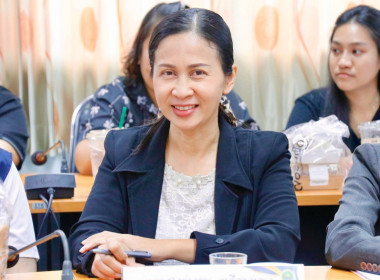 ตรวจเยี่ยมและรับฟังปัญหาของสมาชิกสหกรณ์นิคมประมงนครศรีธรรมราช จำกัด ณ จุดรวบรวมผลผลิตของสมาชิกสหกรณ์ โดยรับทราบถึงปัญหาความเดือดร้อนในเรื่องของการต่อทะเบียนเกษตรกรผู้เพาะเลี้ยงสัตว์น้ำของสมาชิกสหกรณ์ รวมทั้งเรื่องการขออนุญาตการเข้าทำประโยชน์ในที่ดินและติ ... พารามิเตอร์รูปภาพ 18
